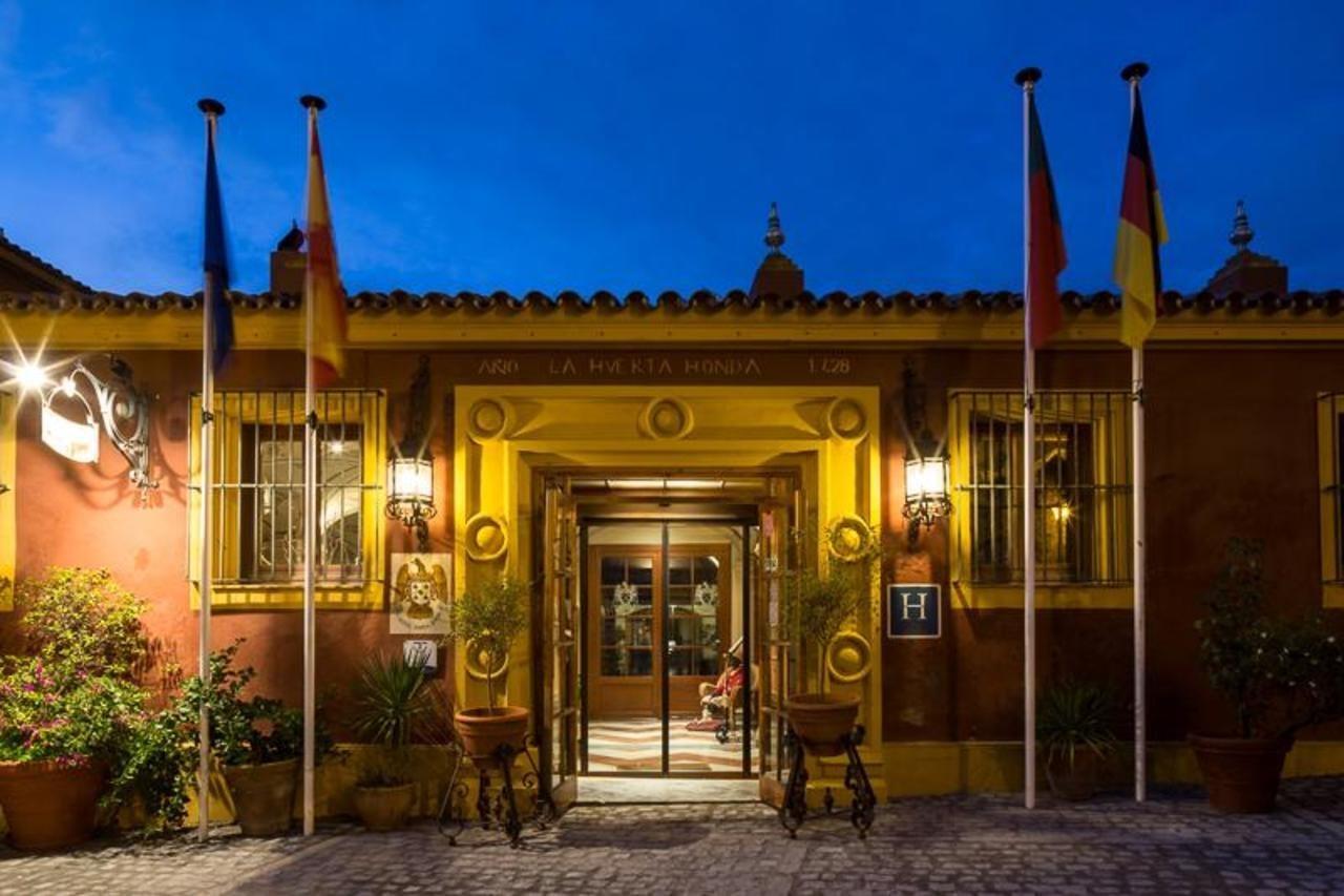 Hotel Huerta Honda Zafra Exteriör bild