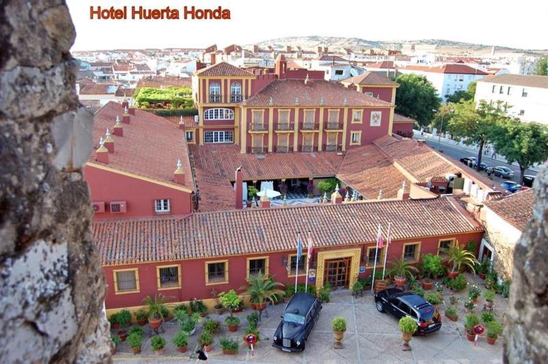 Hotel Huerta Honda Zafra Exteriör bild